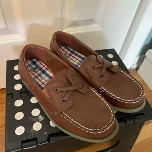 Boys loafers. Size 4.